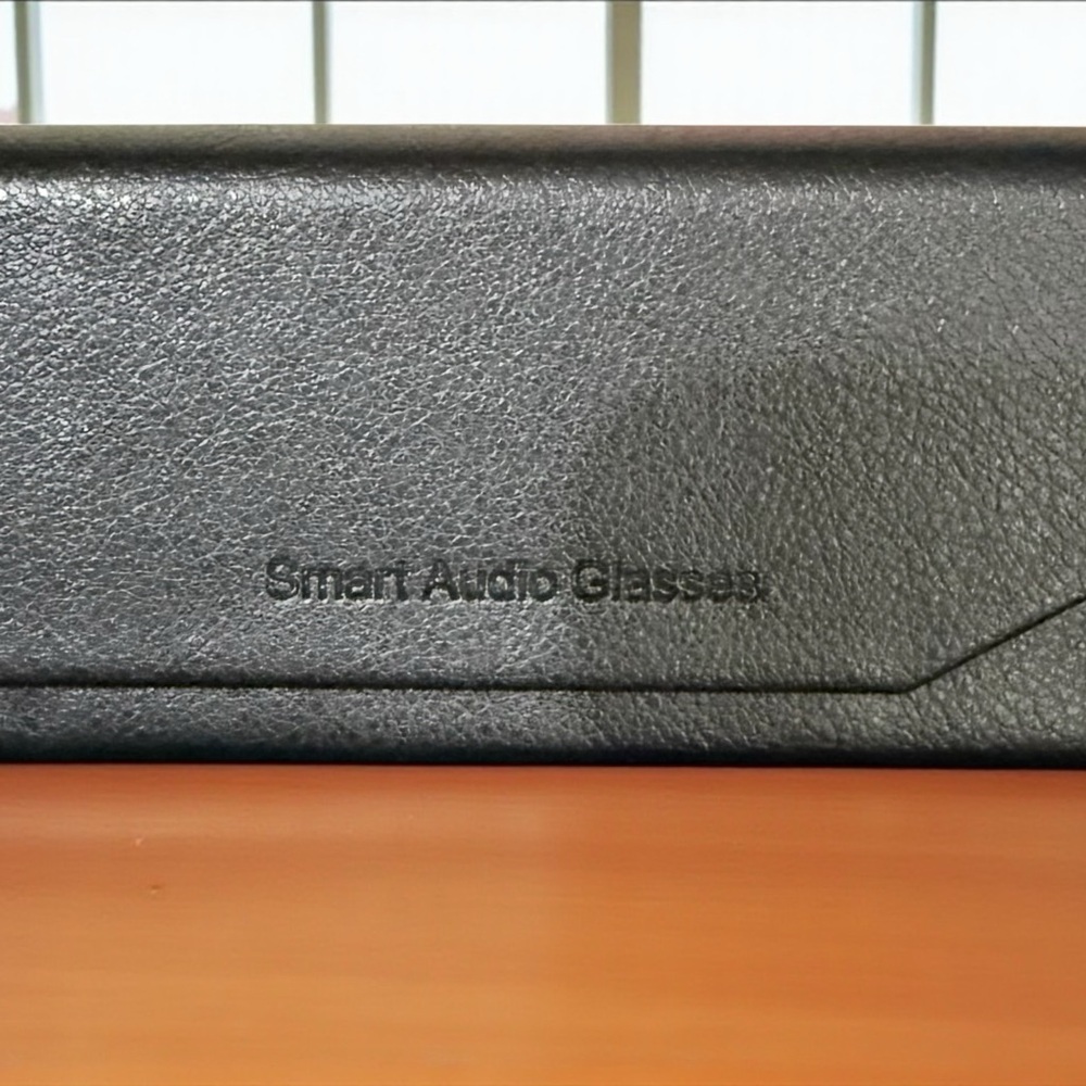 Smart glasses - Picture 2 of 3